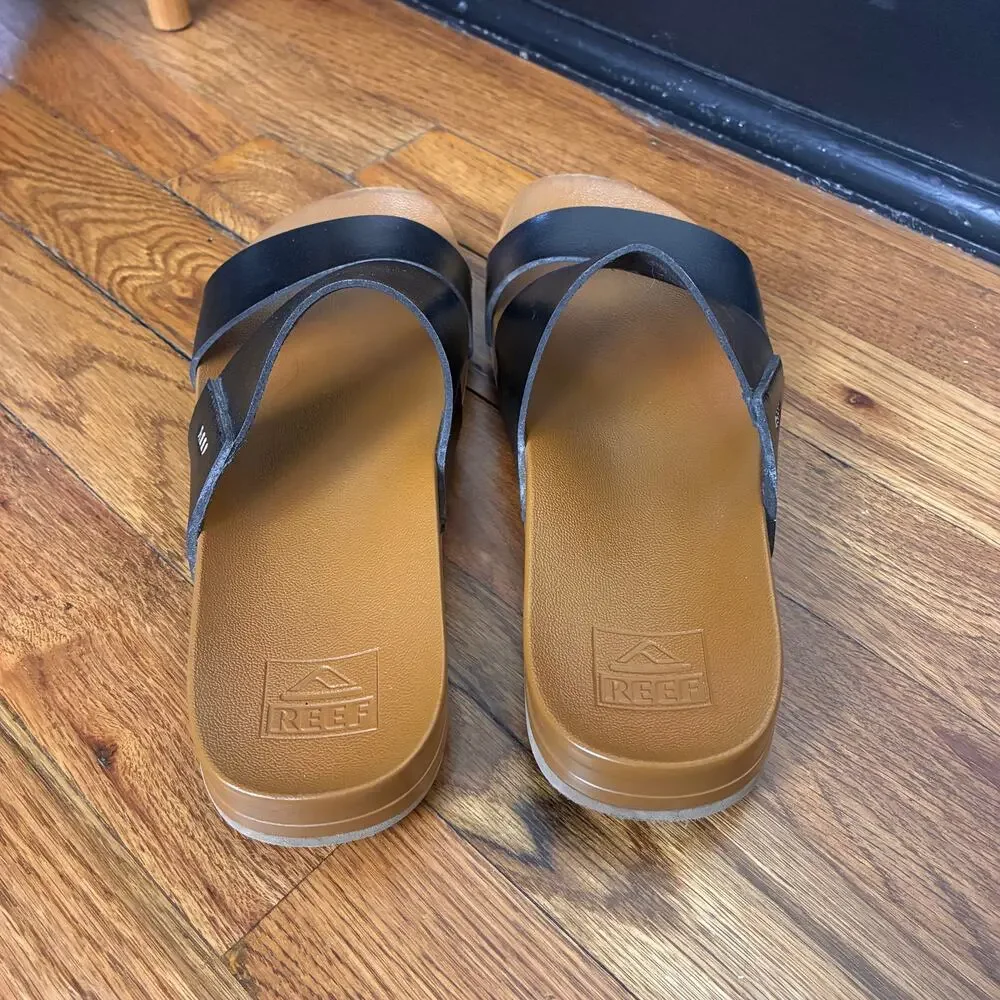 Reef Sandals - Picture 3 of 5